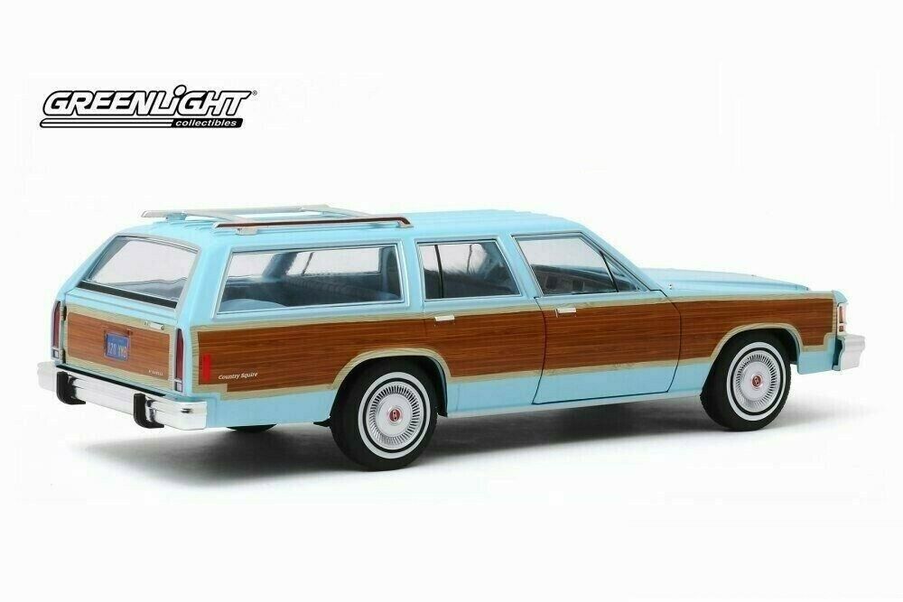 GREENLIGHT 1979 FORD LTD COUNTRY SQUIRE CHARLIE'S ANGELS