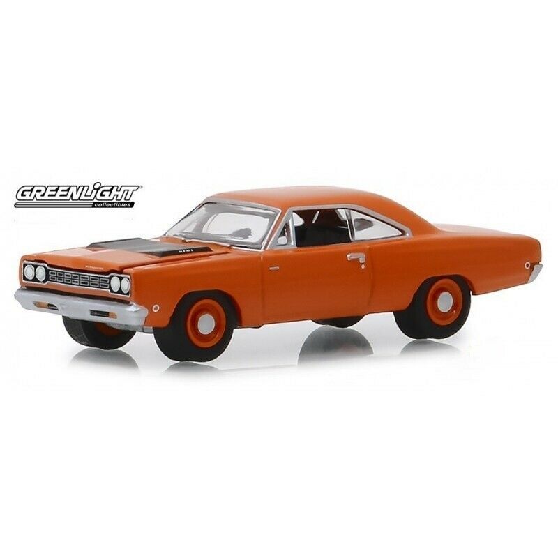 GREENLIGHT 1968 PLYMOUTH ROAD RUNNER HEMI