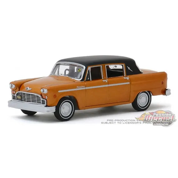 GREENLIGHT 1972 CHECKER MARATHON