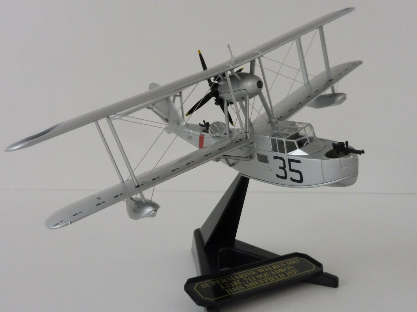 OXFORD DIECAST SUPERMARINE WALRUS L2185 HMS SHEFFIELD