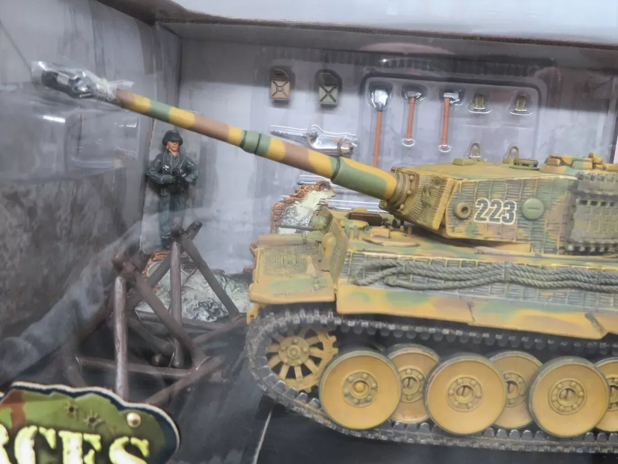 FORCES OF VALOR GERMAN TIGER 1 TANK