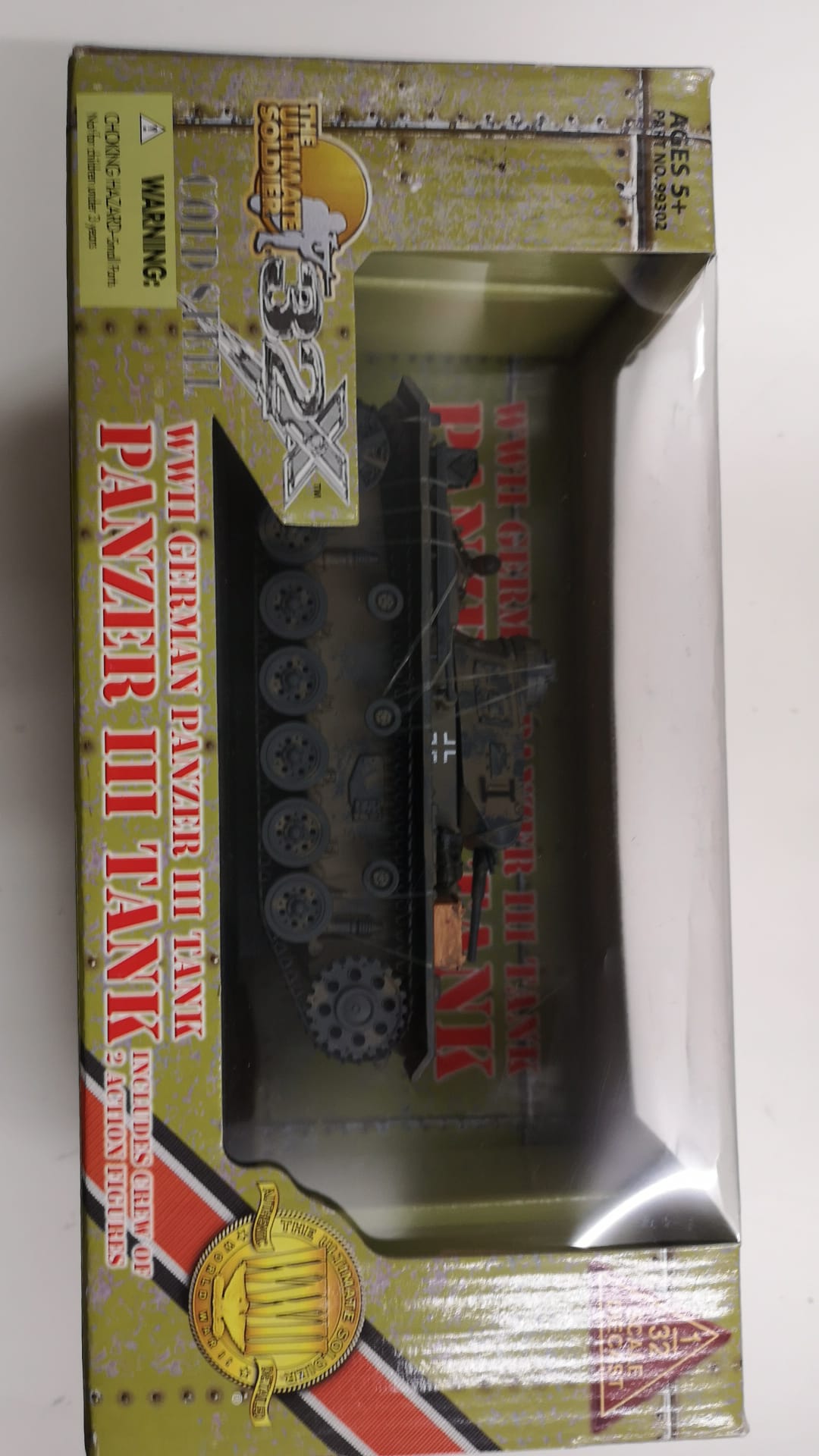 THE ULTIMATE SOLDIER PANZER III TANK INCLUDES CREW OF 2 ACTION FIGURES