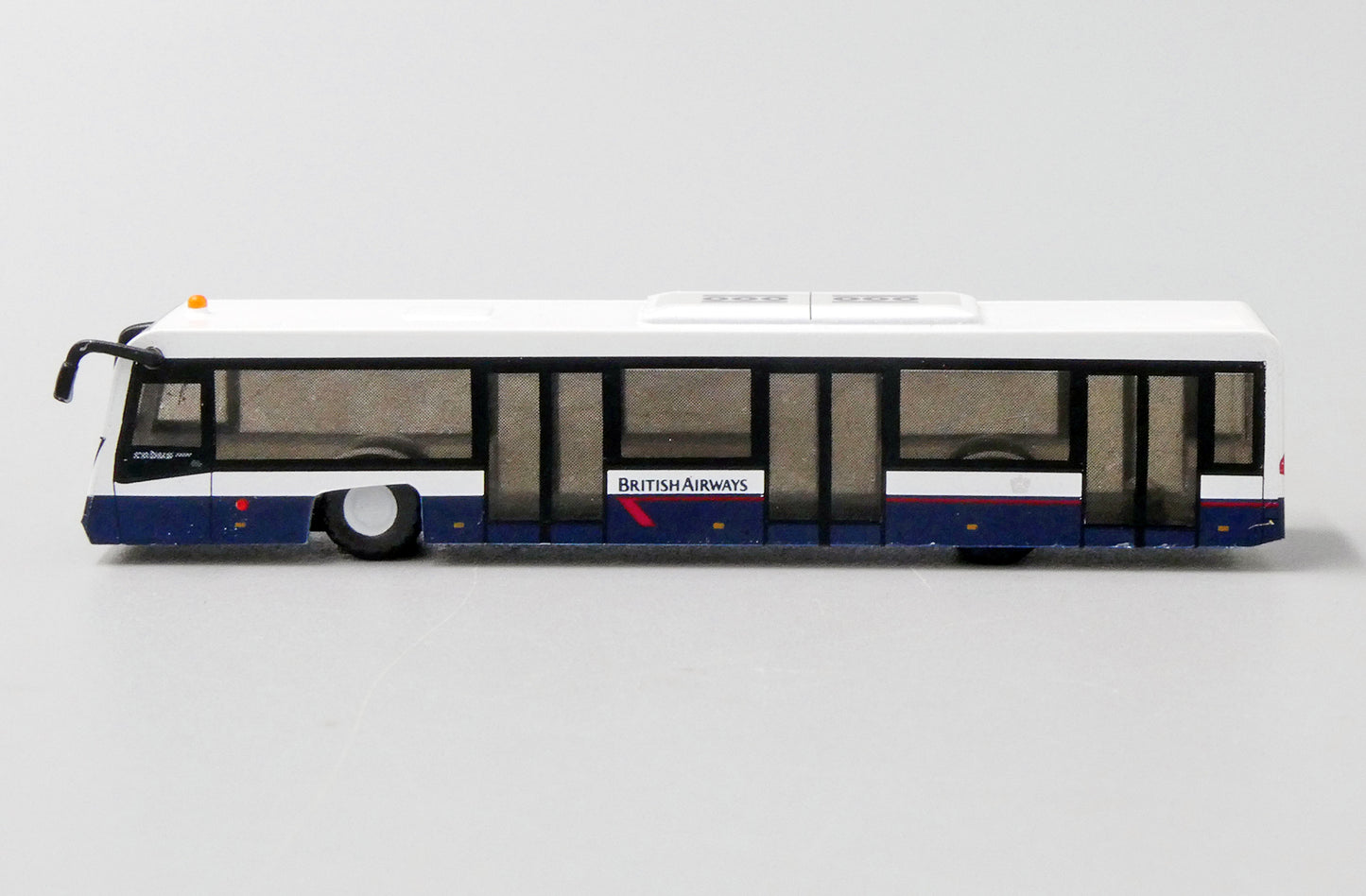 FANTASY WINGS AIRPORT BUS COLLECTION BRITISH AIRWAYS