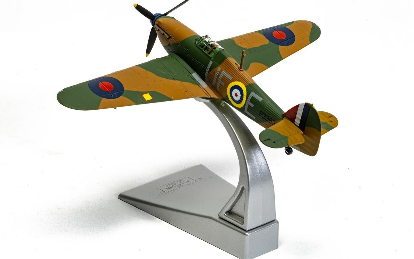 CORGI HURRICANE MK.I RAF NO.601 P/O "BILLY" FISKE (BATTLE OF BRITAIN 85)
