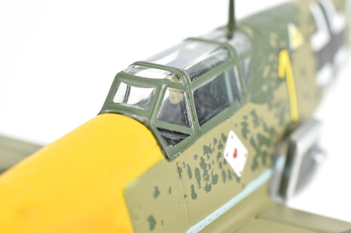 CORGI BF109 LUFTWAFFE 6./JG 51 YELLOW 1 "JOSEF `PIPS` PRILLER" MARDYCK FRANCE OCTOBER 1940