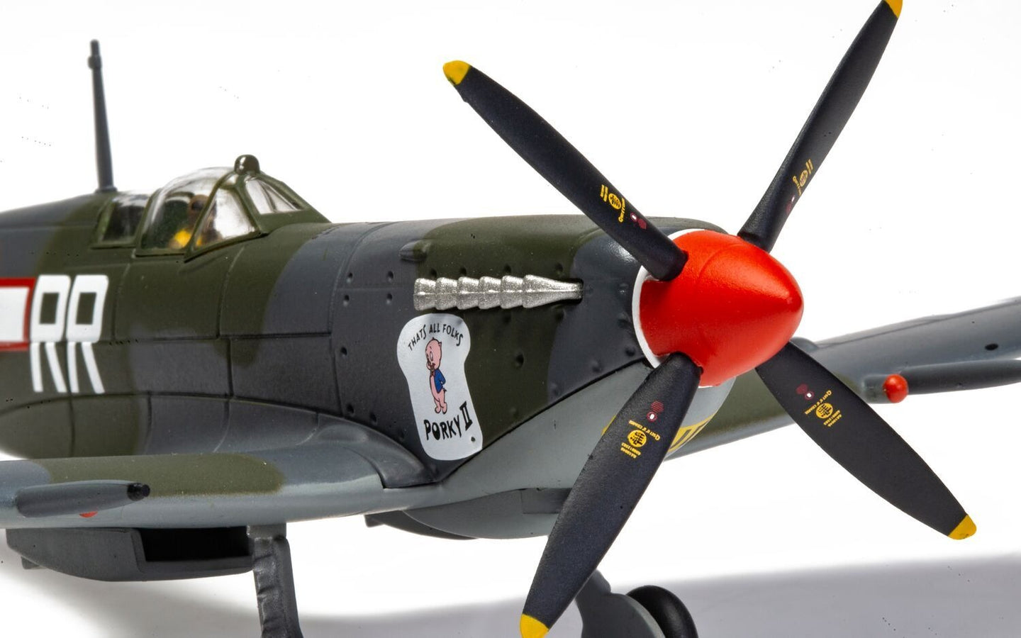 CORGI SPITFIRE MK.IXC MH656 WZ-RR "PORKY II" ROBERT CONNOR USAAF MEDITERRANEAN THEATRE 1943