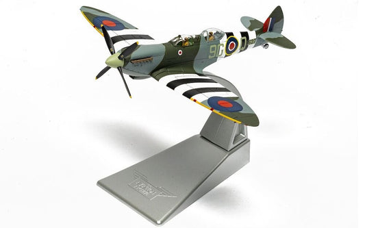 CORGI SPITFIRE T.9 MJ627 BIGGIN HILL HERITAGE HANGER