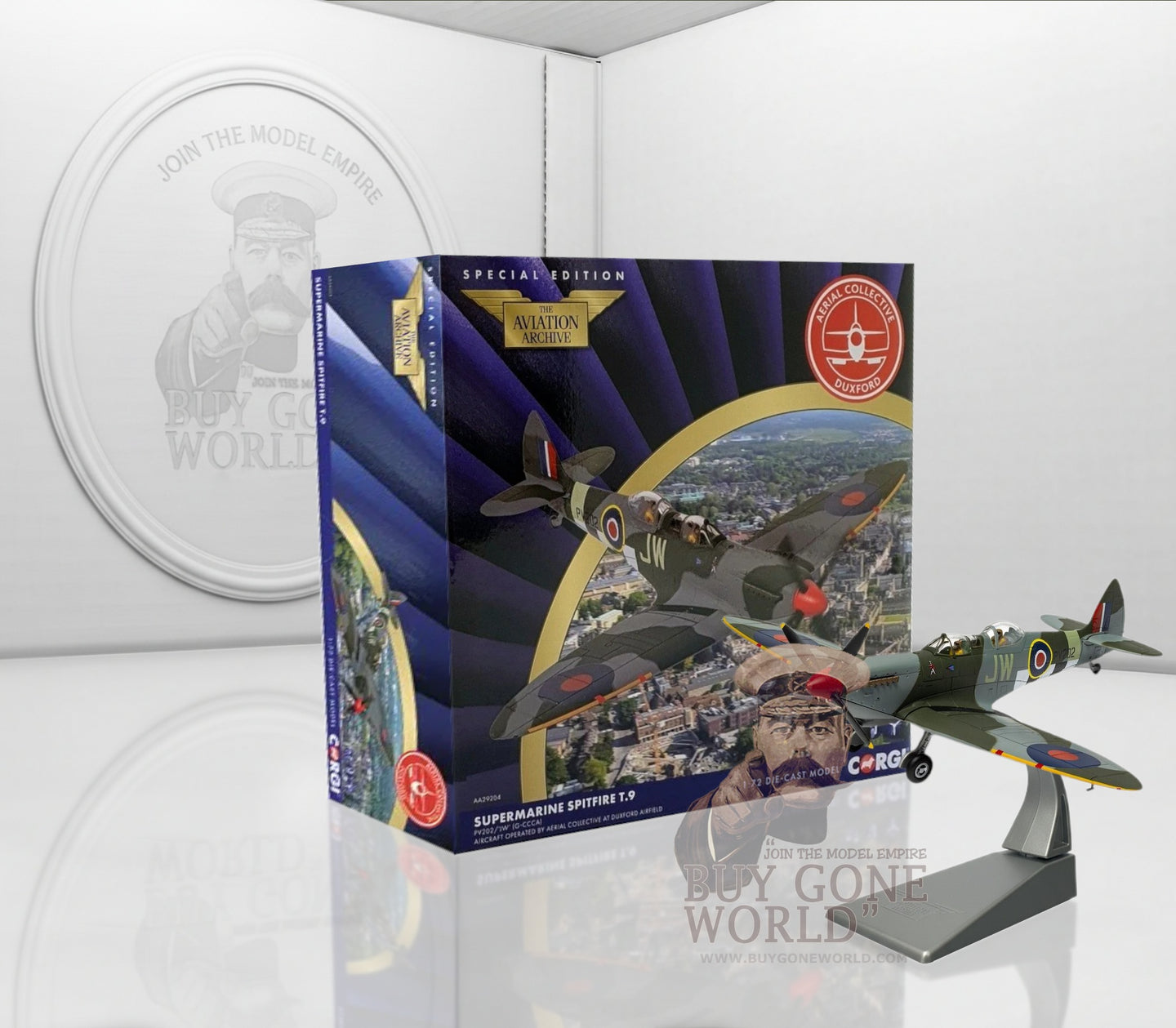 CORGI SPITFIRE T.9 PV202 AERIAL COLLECTIVE DUXFORD AIRFIELD