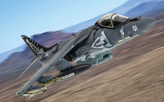 CORGI AV-8B HARRIER II 165001/01 VMA-214 "BLACK SHEEP"