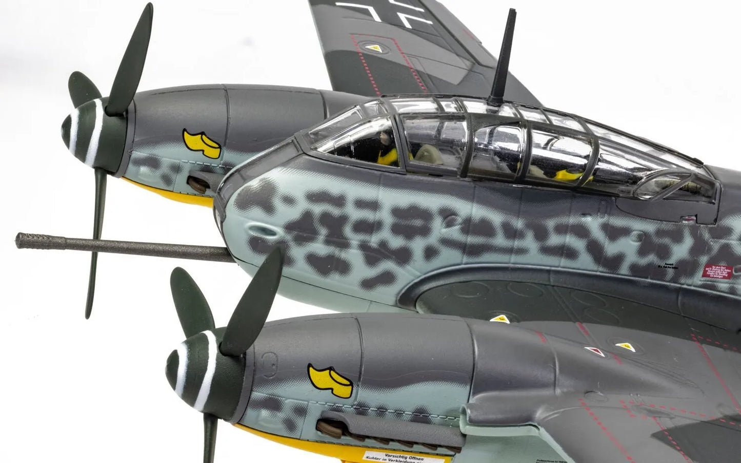 CORGI ME 410A-1/U4 W.NR 429263/3U EN OBLT FRIEDRICH "FRITZ" STEHLE 5./ZG26 HILDESHEIM GERMANY 6TH MARCH 1944