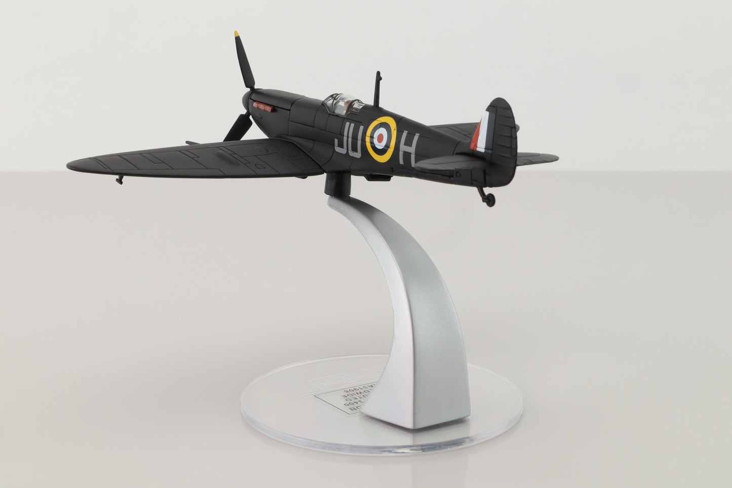 CORGI SPITFIRE MKV RAF No.111 SQN RAF DEBDEN