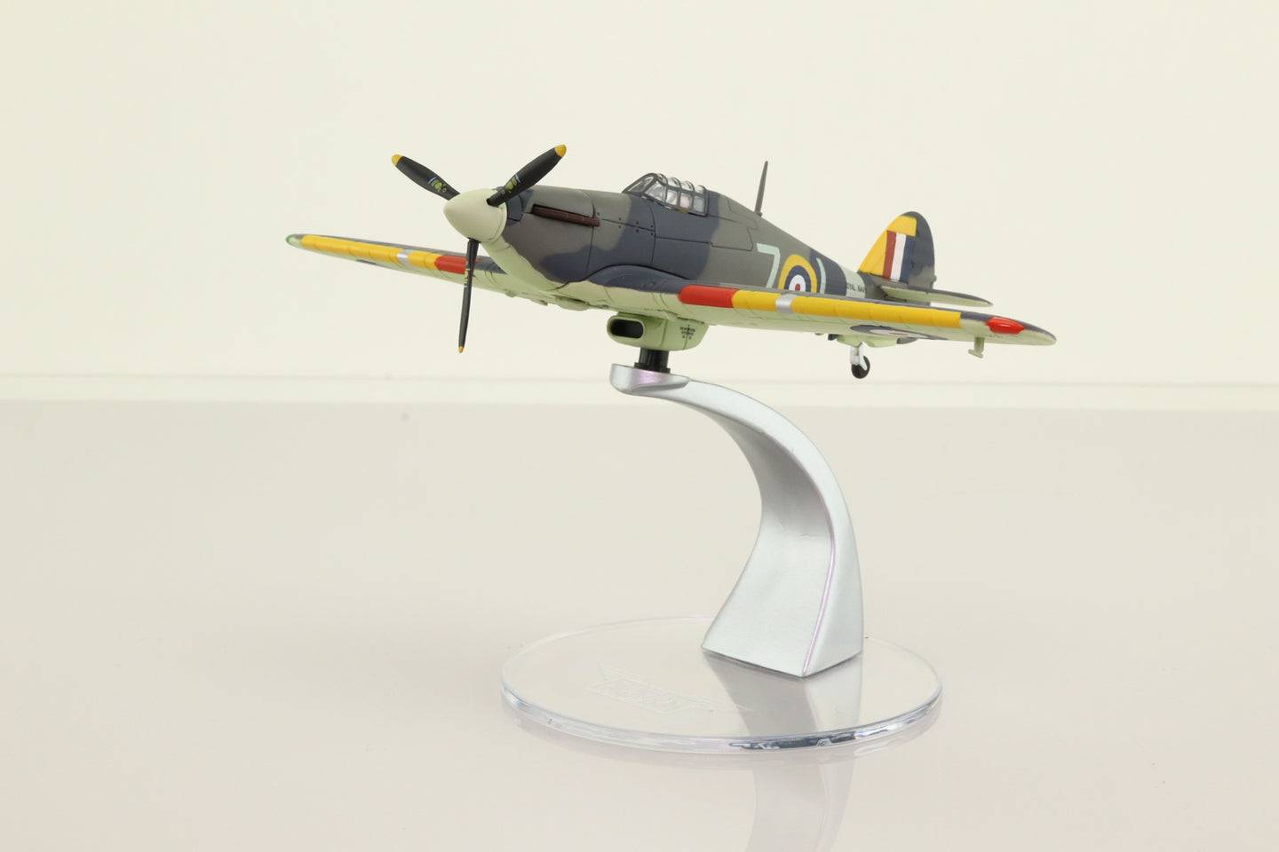 CORGI SEA HURRICANE 1B ROYAL NAVY FLEET AIR ARM (RNFAA) No.880 NAS Z7015 HMS INDOMITABLE MAY 1942