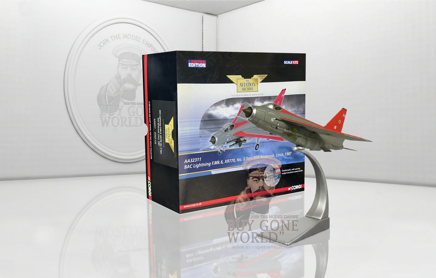 CORGI ENGLISH ELECTRIC LIGHTNING RAF NO.5 SQN 1987