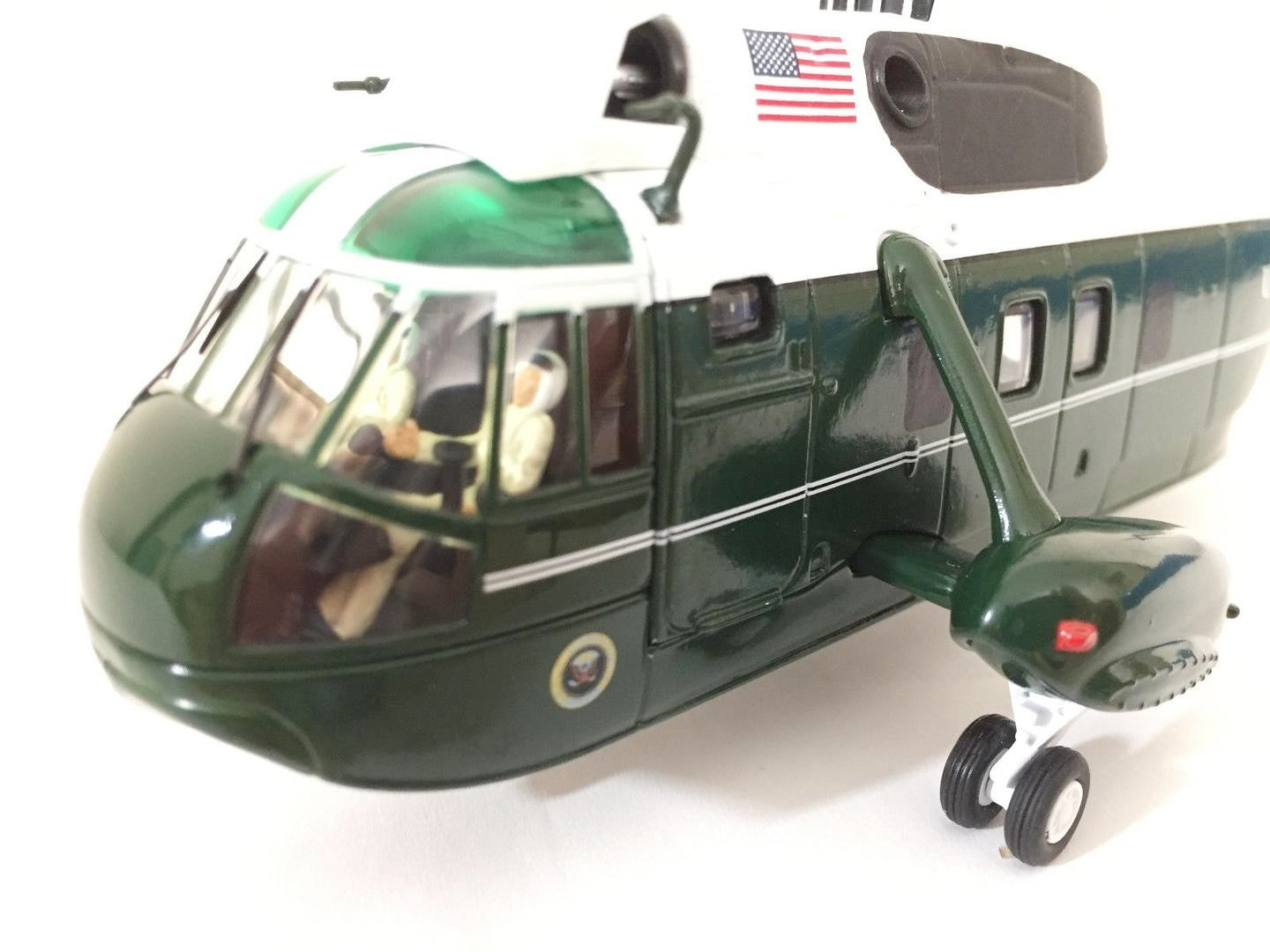 CORGI SIKORSKY VH-3D SEA KING U.S.PRESIDENTIAL FLIGHT