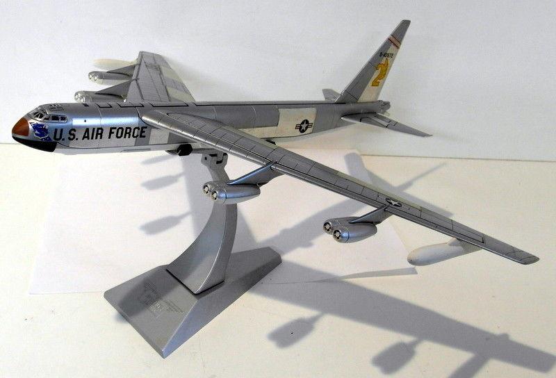CORGI BOEING B-52C STRATOFORTRESS USAF