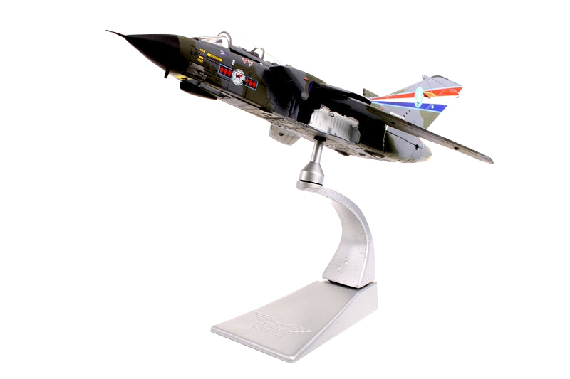 CORGI TORNADO GR.1 RAF NO.45 SQUADRON TWCU RAF HONINGTON 1990