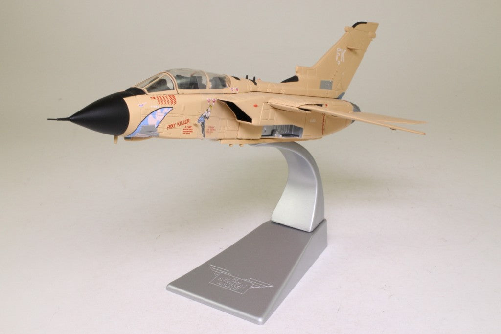 CORGI TORNADO GR.MK 1 RAF NO.16 SQUADRON ZA465 "FOXY KILLER" DUXFORD ENGLAND "OPERATION DESERT STORM" 1991