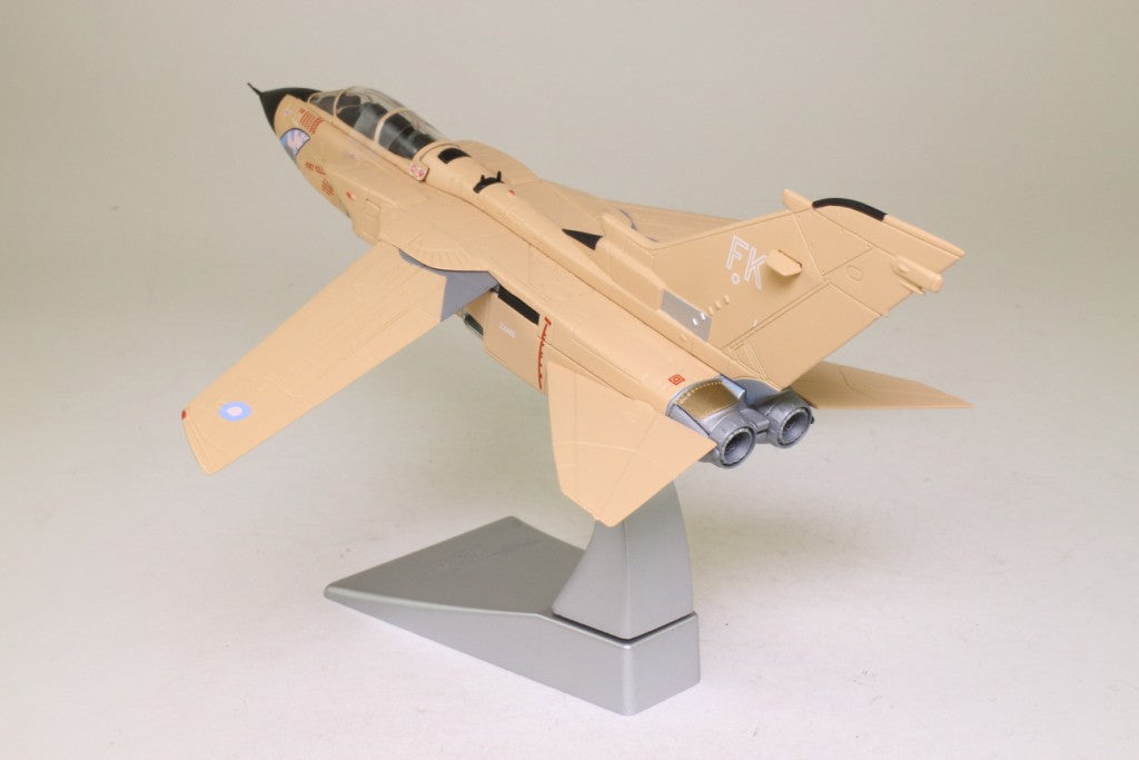 CORGI TORNADO GR.MK 1 RAF NO.16 SQUADRON ZA465 "FOXY KILLER" DUXFORD ENGLAND "OPERATION DESERT STORM" 1991