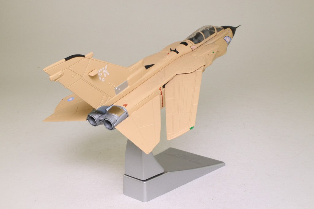 CORGI TORNADO GR.MK 1 RAF NO.16 SQUADRON ZA465 "FOXY KILLER" DUXFORD ENGLAND "OPERATION DESERT STORM" 1991
