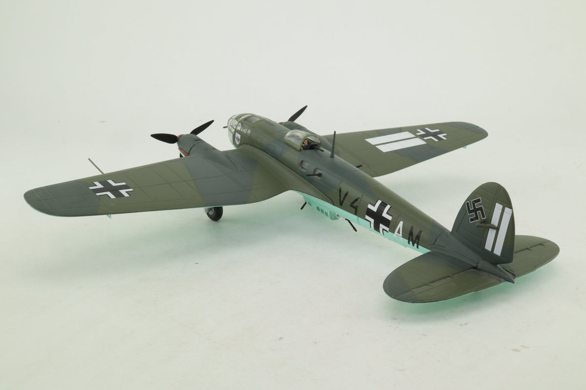 CORGI HE-111H-3 LUFTWAFFE II.KG 1 V4+AM "HINDENBERG" BATTLE OF BRITAIN MONTDIDIER FRANCE AUGUST 1940