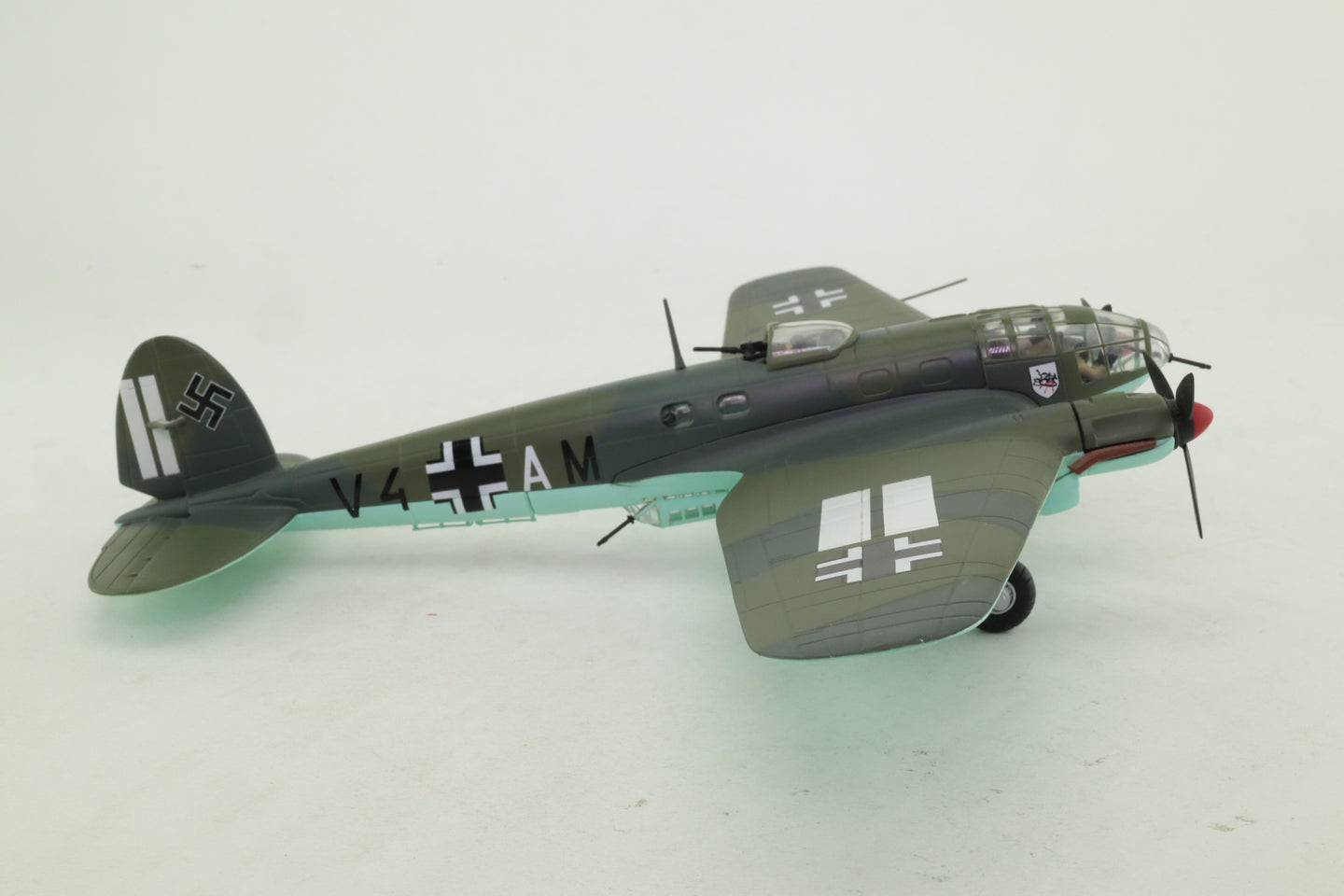 CORGI HE-111H-3 LUFTWAFFE II.KG 1 V4+AM "HINDENBERG" BATTLE OF BRITAIN MONTDIDIER FRANCE AUGUST 1940