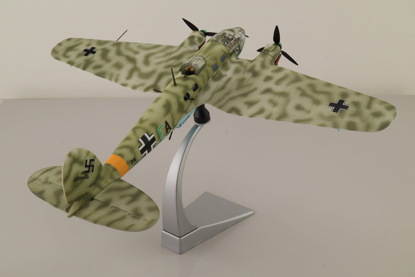 CORGI HE 111H-6 LUFTWAFFE GEFECHTSVERBAND KUHLMEY IMMOLA FINLAND 1944