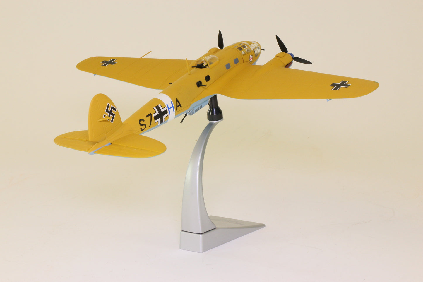 CORGI HE 111H-6 LIBYA 1941