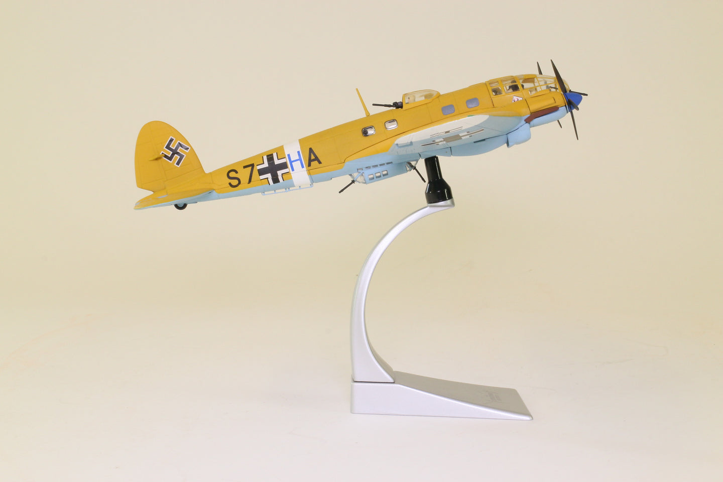 CORGI HE 111H-6 LIBYA 1941