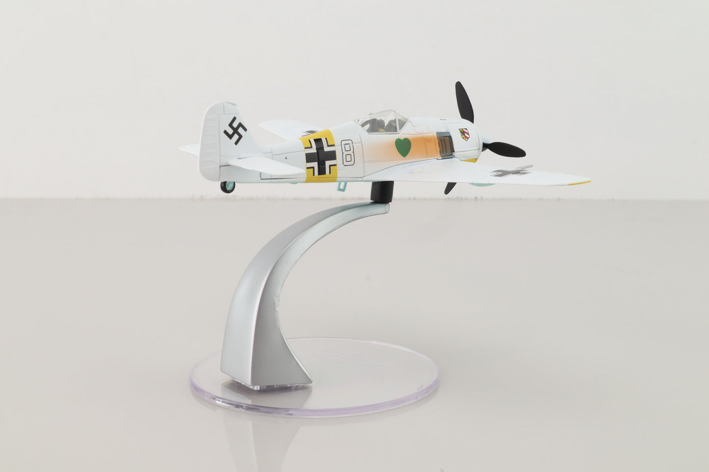 CORGI FW190A "WHITE 8" 1./JG 54 WALTER NOWOTNY