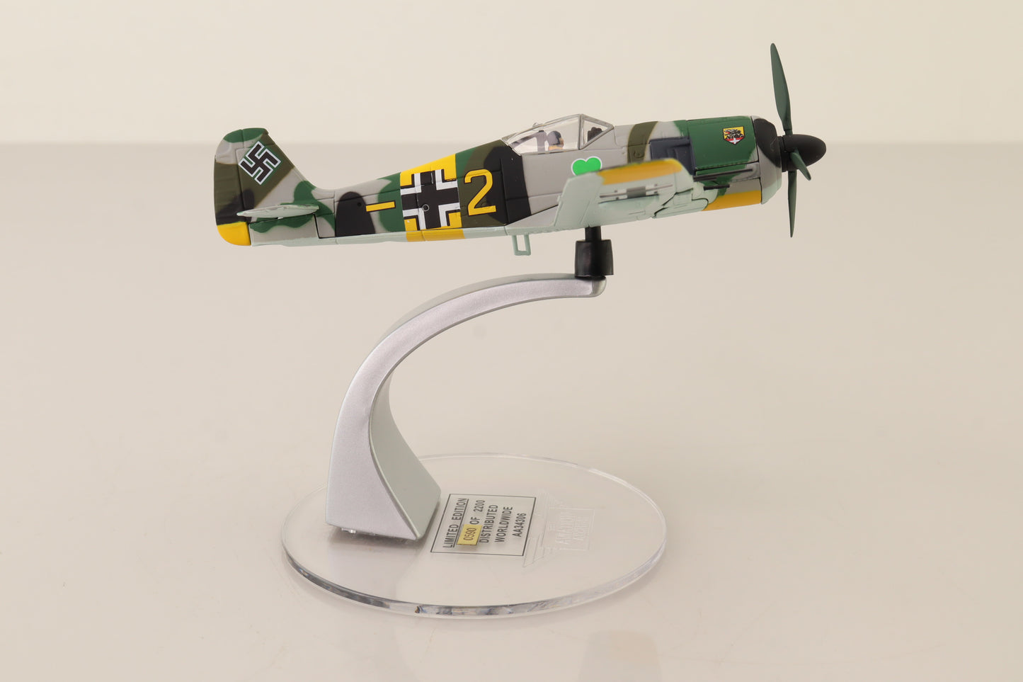 CORGI FW-190A-4 LUFTWAFFE "YELLOW 2" OBERFELDWEBEL HEINRICH STERR, MARCH 1943