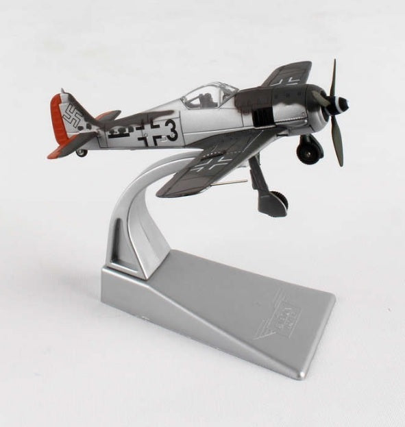 CORGI FW 190F-8 LUFTWAFFE BLACK 3 FELDWEBEL EUGEN LORCHER II./SG 2 STAFFEL AUFTHAUSEN FIANCEE RESCUE FLIGHT 8TH MAY 1945