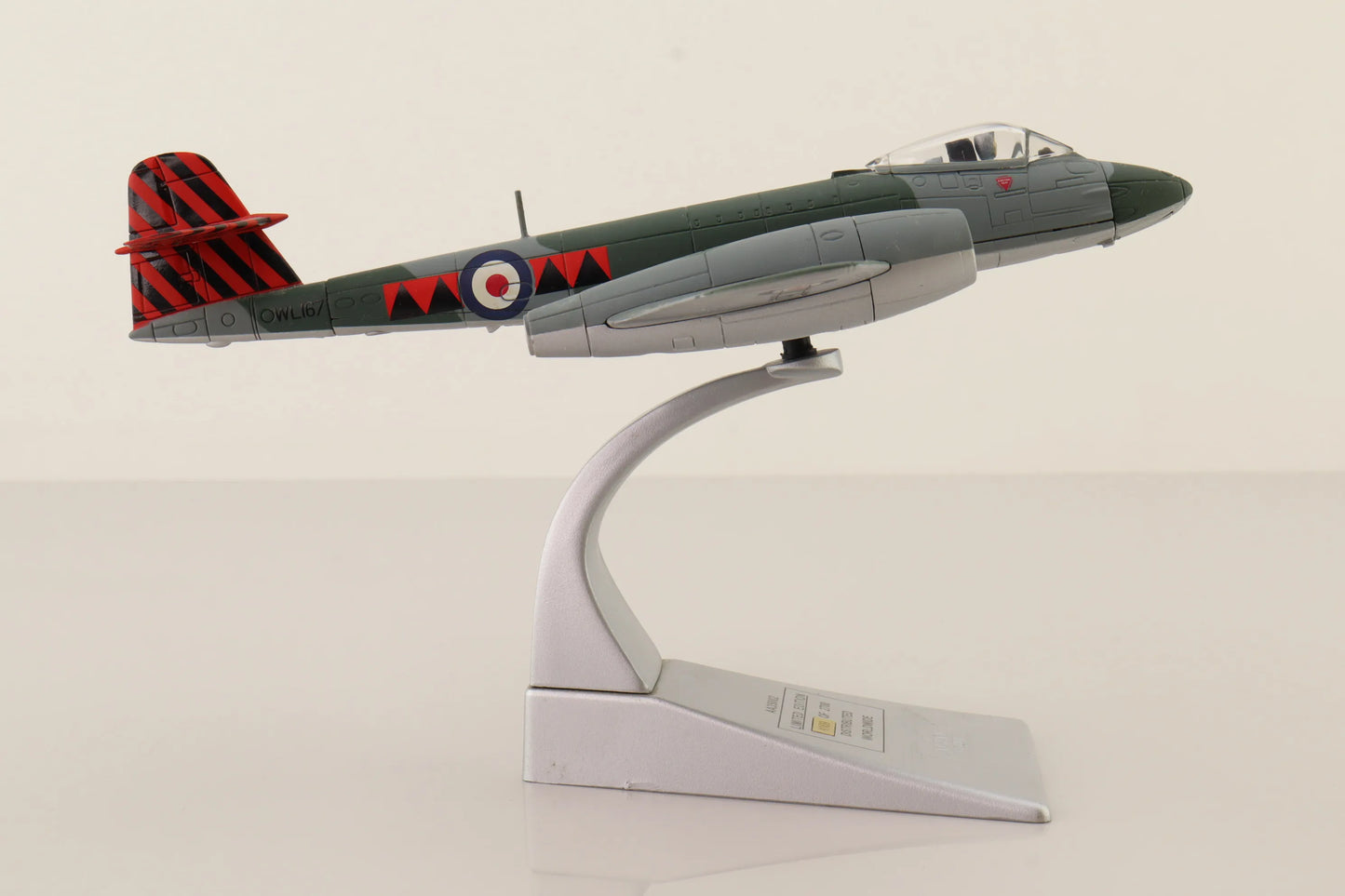 CORGI GLOSTER METEOR F.MK 8 RAF No.601 SQN