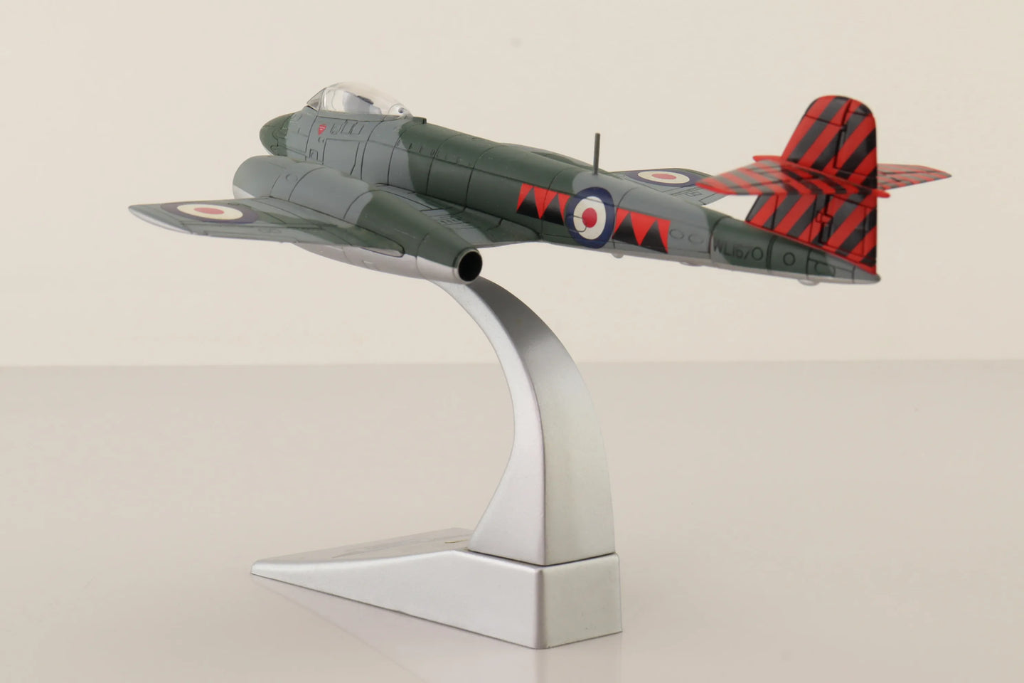 CORGI GLOSTER METEOR F.MK 8 RAF No.601 SQN