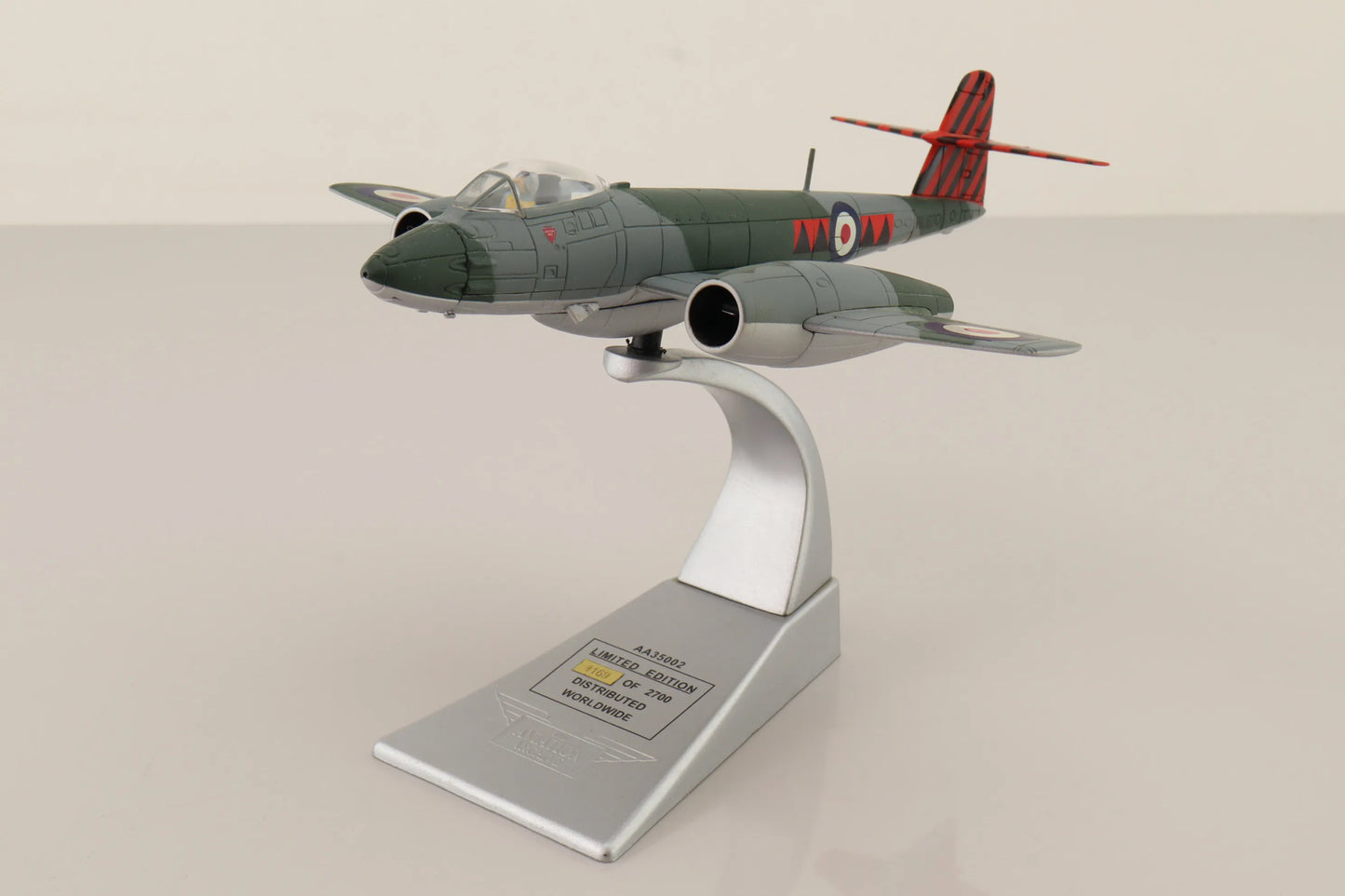 CORGI GLOSTER METEOR F.MK 8 RAF No.601 SQN
