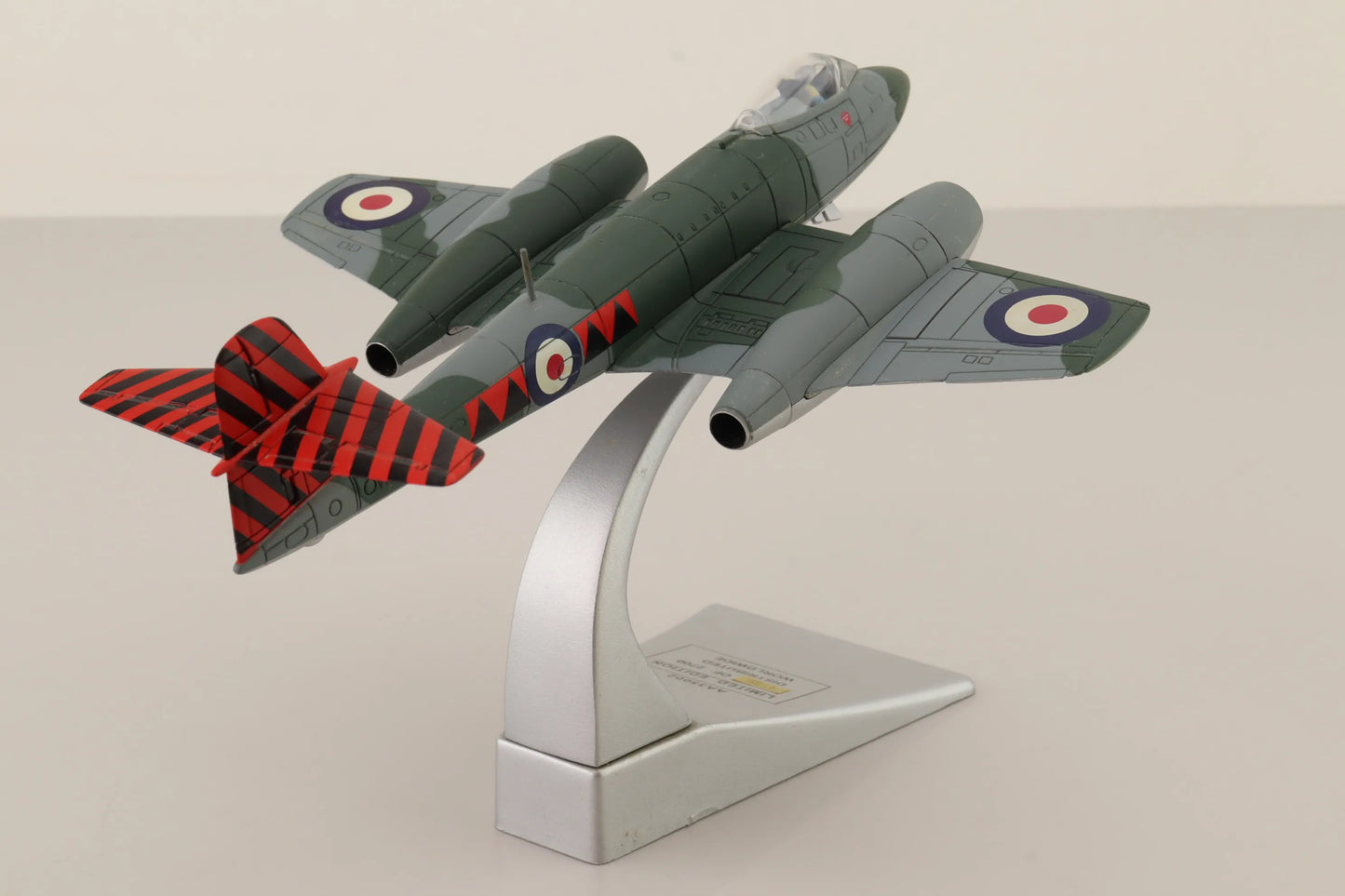 CORGI GLOSTER METEOR F.MK 8 RAF No.601 SQN