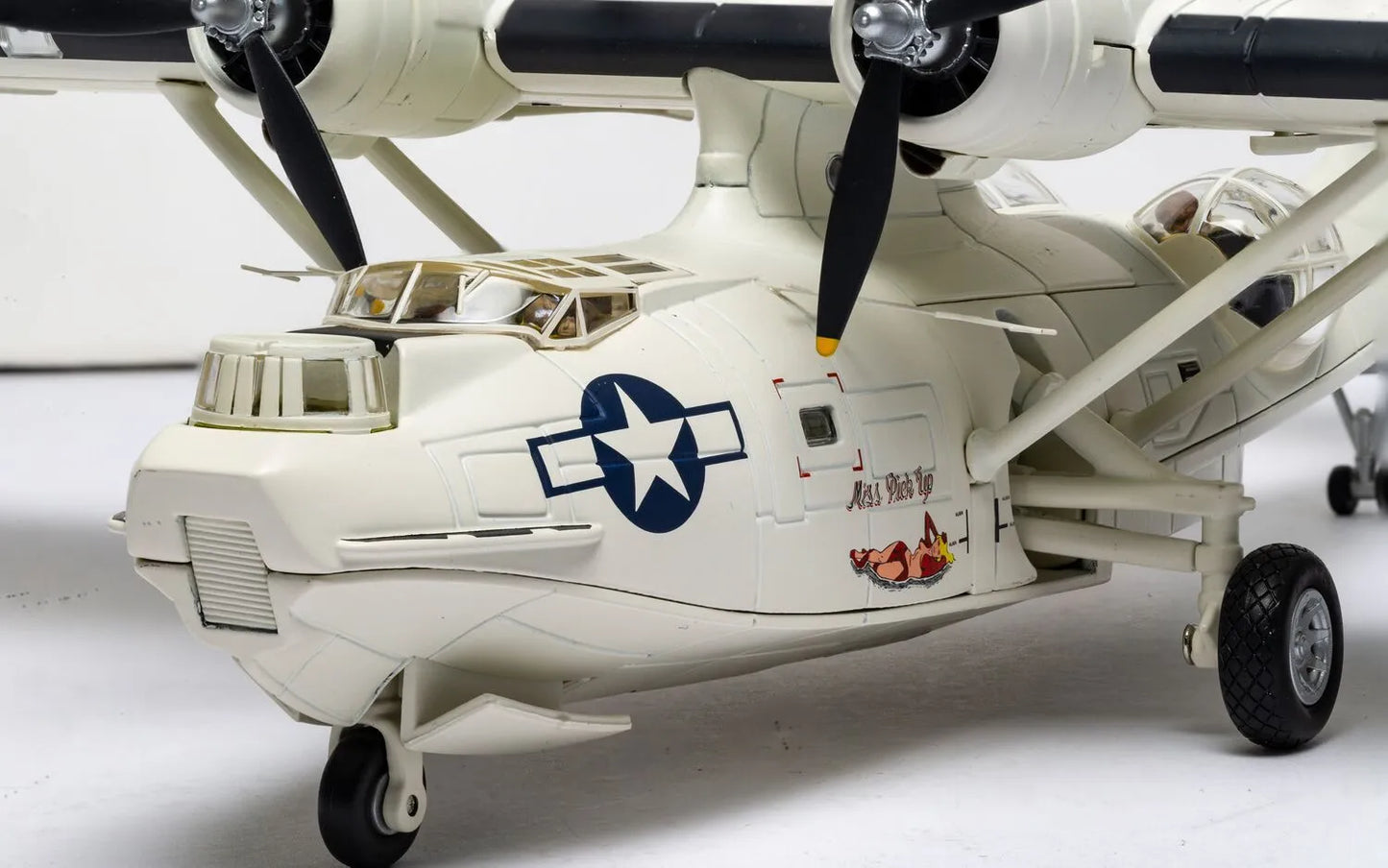 CORGI CATALINA OA-10A USAAF 44-33915 "MISS PICK UP" US 8TH AF HALESWORTH 30TH MARCH 1945