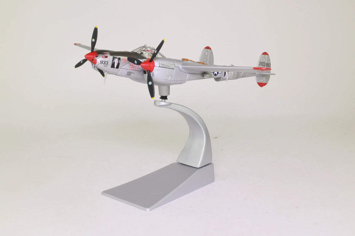 CORGI P-38J LIGHTNING USAAF 49TH FG 9TH FS 42-103993 "MARGE" RICHARD BONG NEW GUINEA 1942