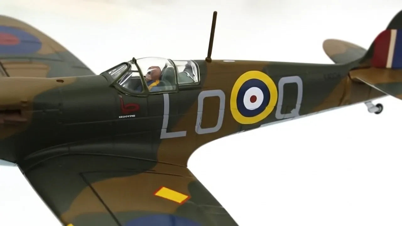 CORGI SPITFIRE MK I RAF NO.602 SQN L1004 "ALEXANDER JOHNSTONE / BATTLE OF BRITAIN" 1940
