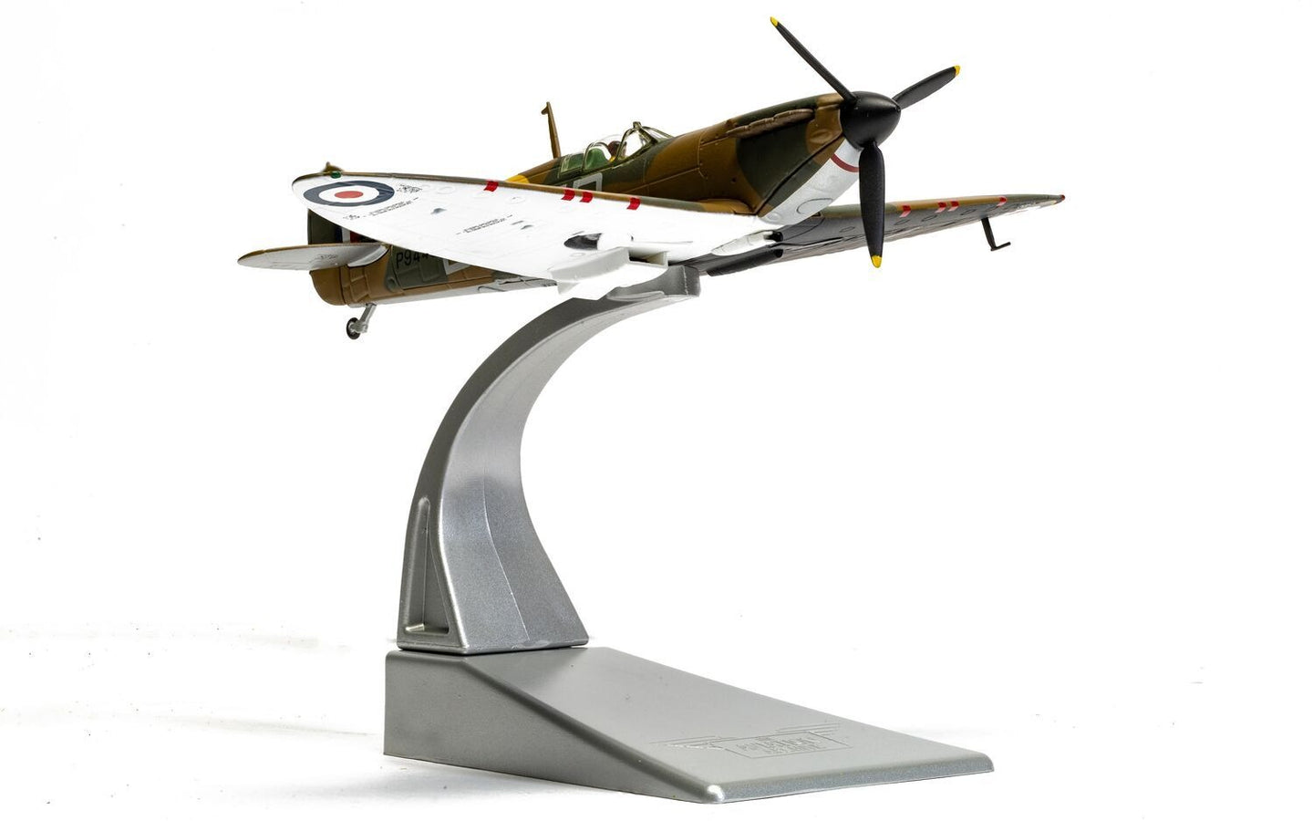 CORGI SPITFIRE MKI RAF NO.222 SQN FLT LT "DOUGLAS BADER" (BATTLE OF BRITAIN 85)