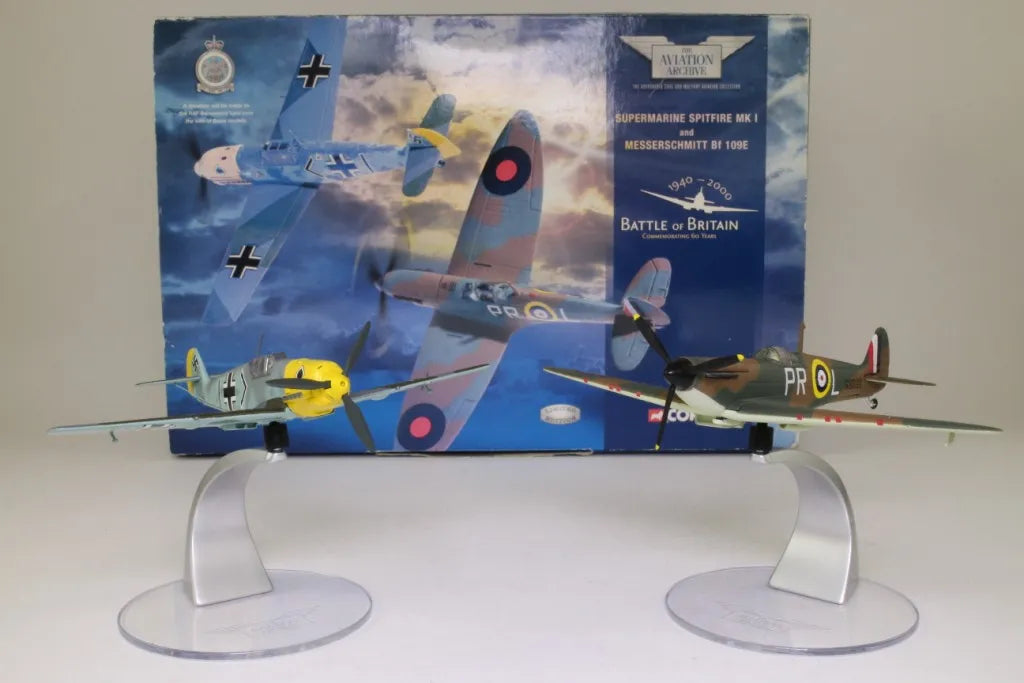 CORGI SPITFIRE & MESSERSCHMITT BF 109E