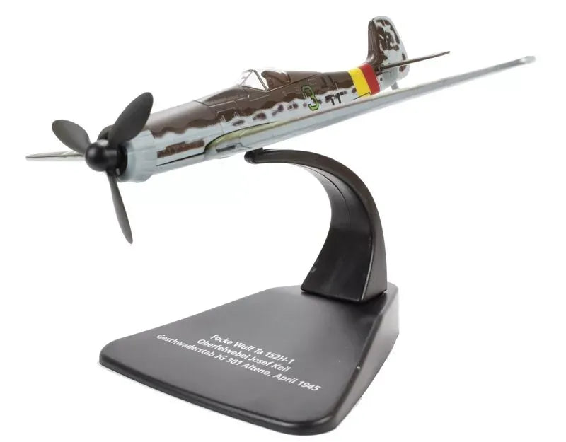 OXFORD DIECAST FW TA 152 LUFTWAFFE STAB./JG 301 JOSEF KEIL