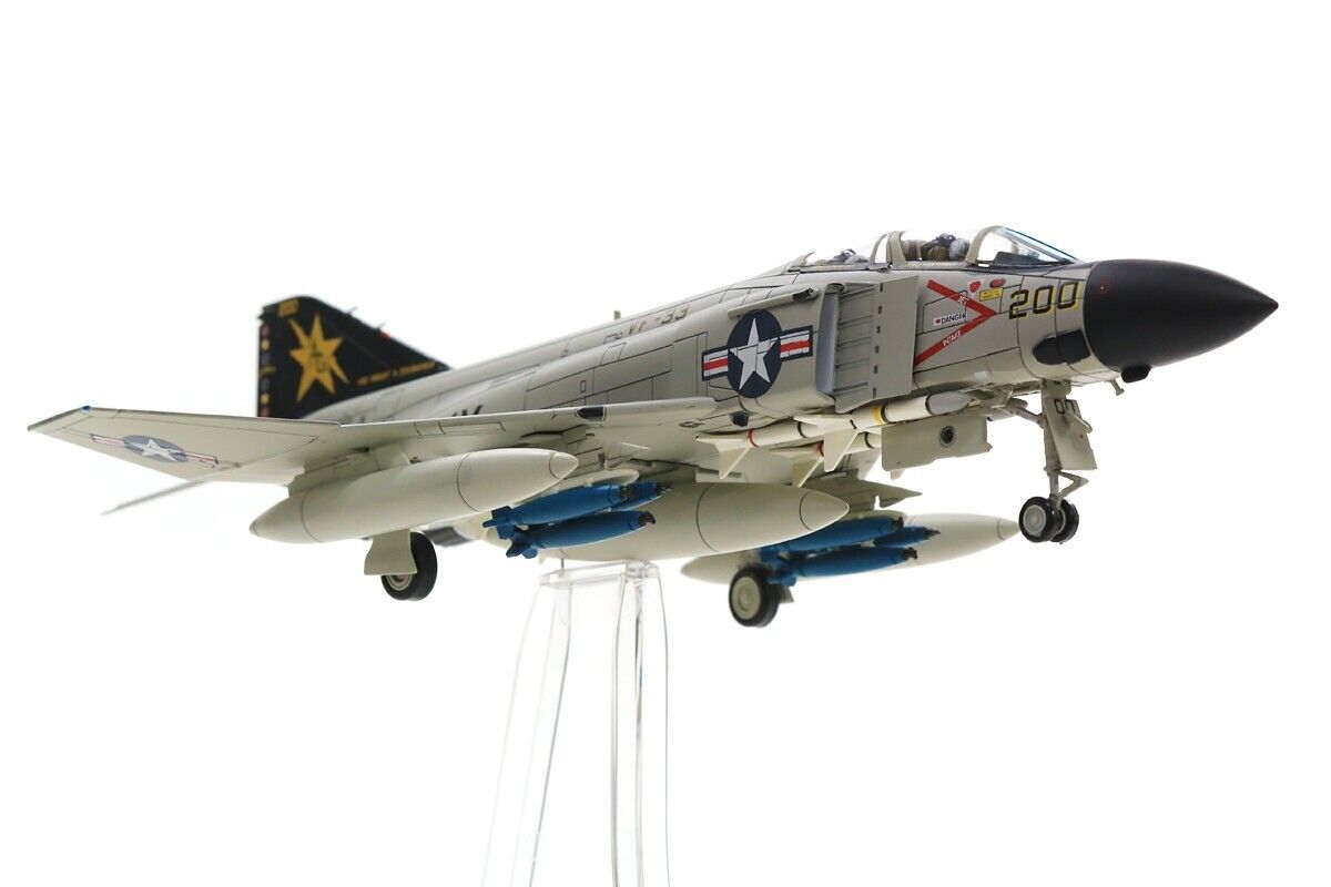 AIR COMMANDER PHANTOM F-4J 155532 USS DWIGHT EISENHOWER