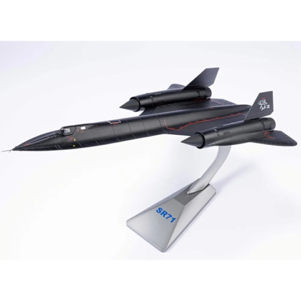 AIR FORCE ONE LOCKHEED SR-71A BLACKBIRD USAF 61-17960 (SHARK ON TAIL)