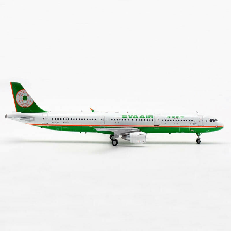 AVIATION 200 A321-211 EVA AIR REG: B-16201