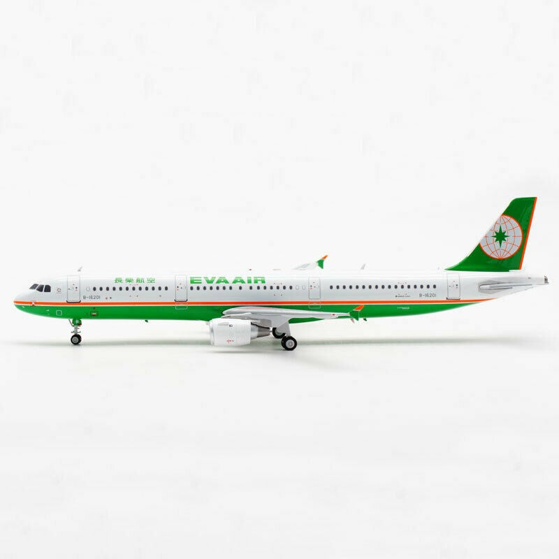 AVIATION 200 A321-211 EVA AIR REG: B-16201