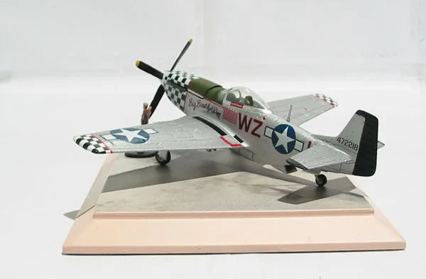 CORGI P-51D MUSTANG USAAF BIG BEAUTIFUL DOLL
