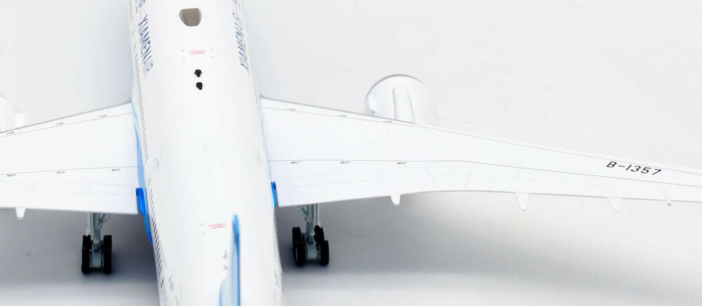 AVIATION 200 B787-9 XIAMEN AIRLINES REG: B-1357