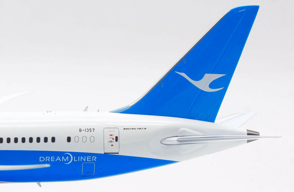 AVIATION 200 B787-9 XIAMEN AIRLINES REG: B-1357