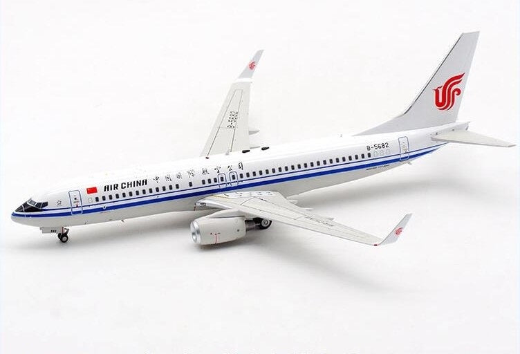 AVIATION 200 B737-800 AIR CHINA REG: B-5682