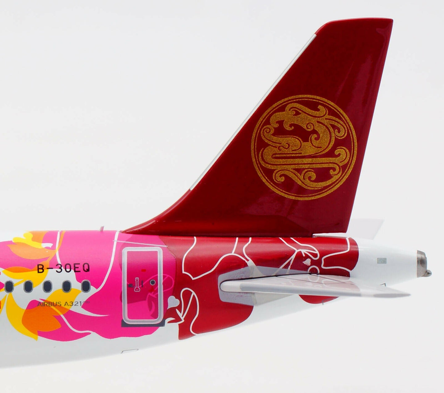 AVIATION 200 A321NEO JUNEYAO AIRLINE REG: B-30EQ